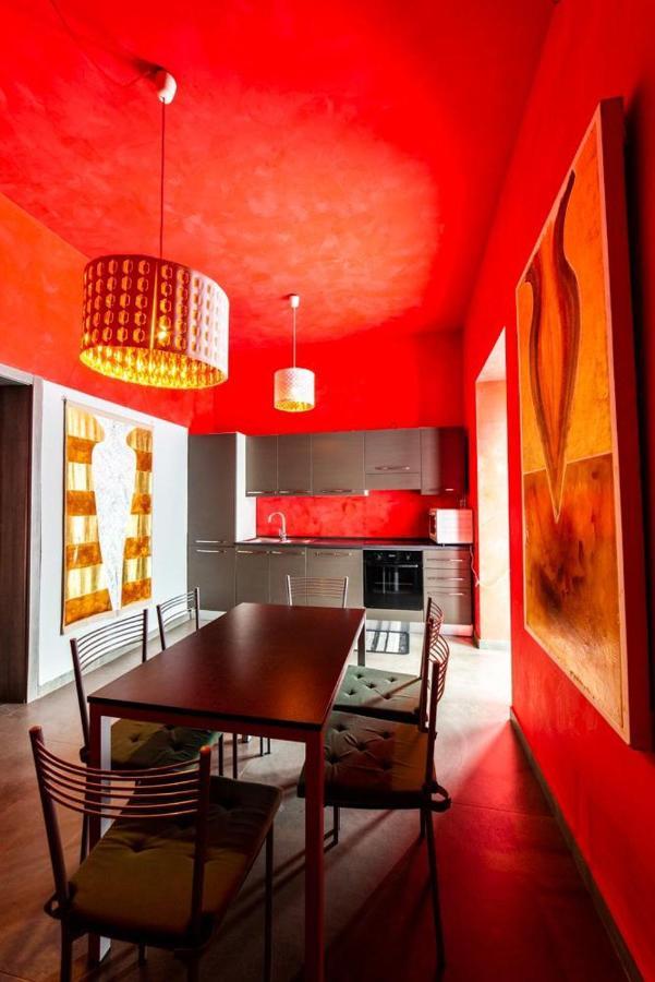 Speciale Tarshito'S Home - Atrium And Terrace Барі Екстер'єр фото
